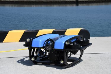 水中ドローン（ROV：遠隔操作無人潜水機）